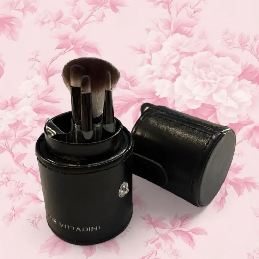 Adrienne Vittadini Travel Vintage Unused Black and Brown Tools and Brushes